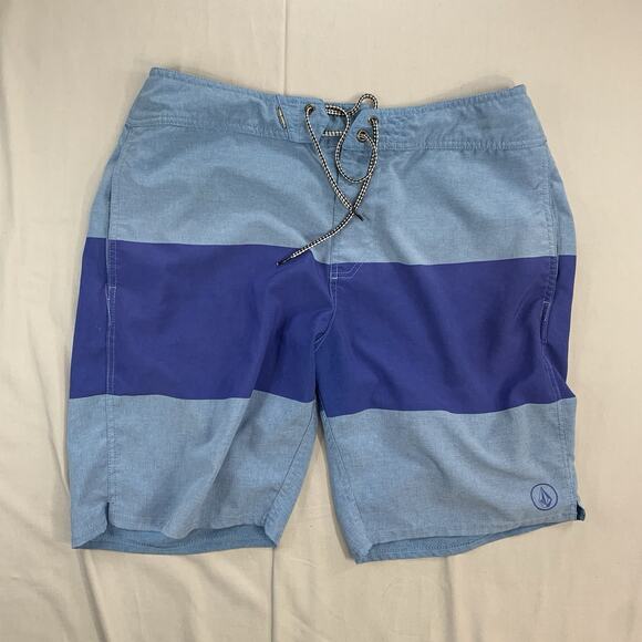 Volcom Mens Board shorts Blue Sz 34 Swim Bathing Trunks Skater Shorts - Picture 1 of 10